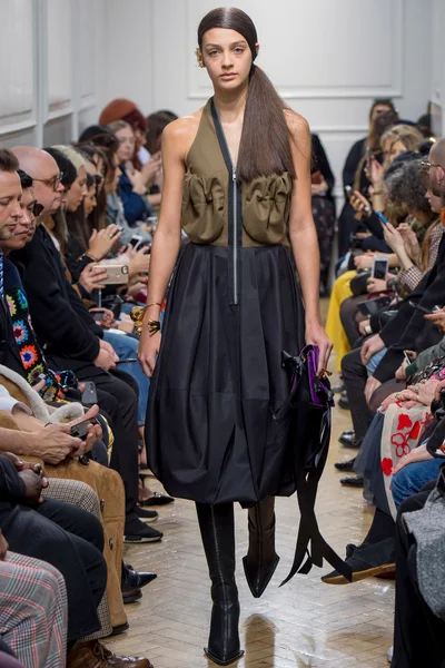 Look 33